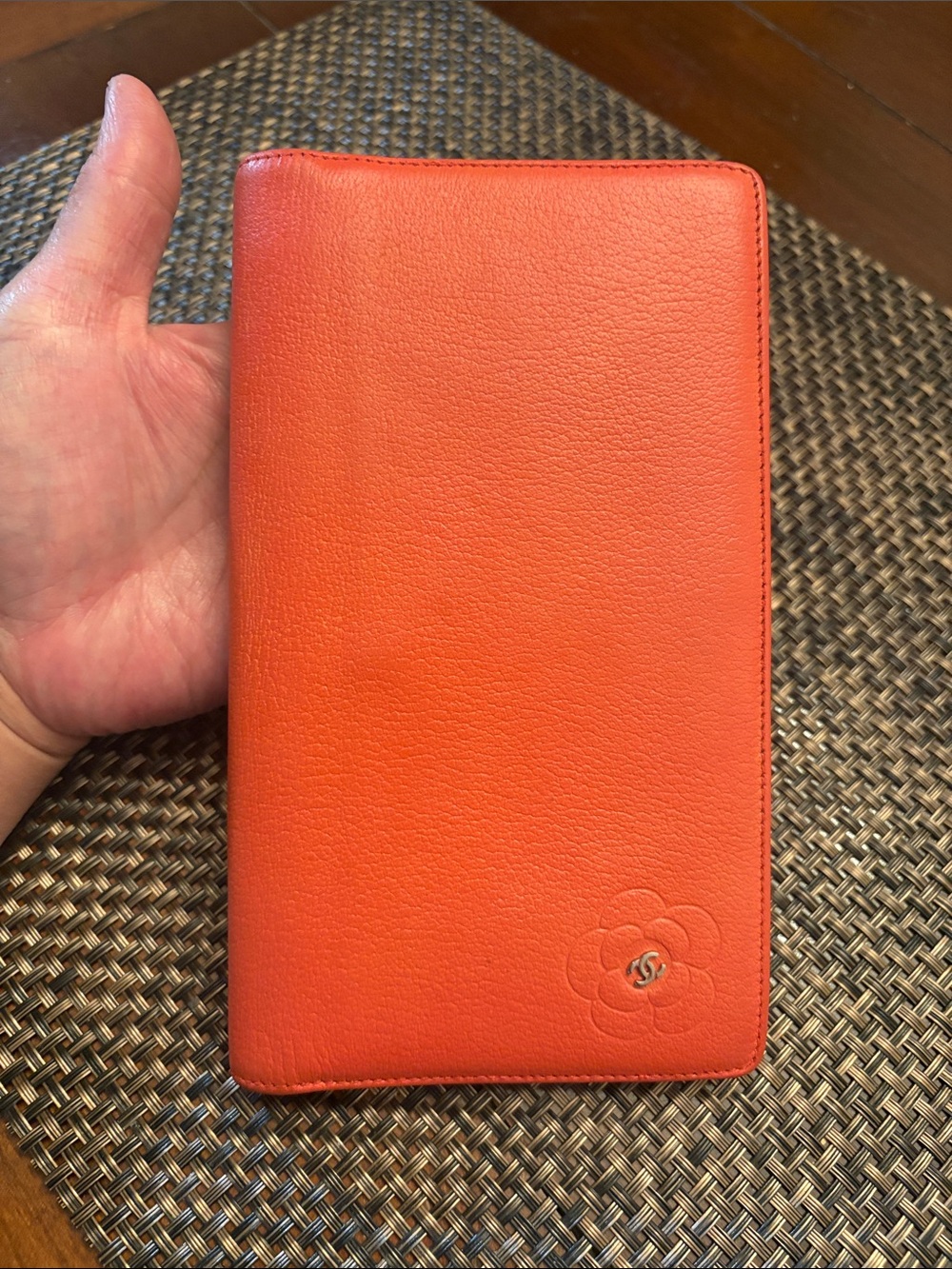 CHANEL Coral Embossed Soft Leather Long Wallet with Camellia Detail - Picture 4 of 9